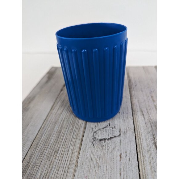 1988 Mickey Mouse Yahtzee Jr Game by Milton Bradley Replacement Shaker Dice - Picture 3 of 5